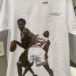 White Graphic T-Shirt with Basketball Print Kobe /Jordan